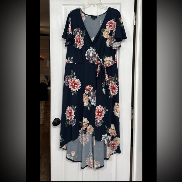 Fortune & Ivy Dress - Picture 1 of 6